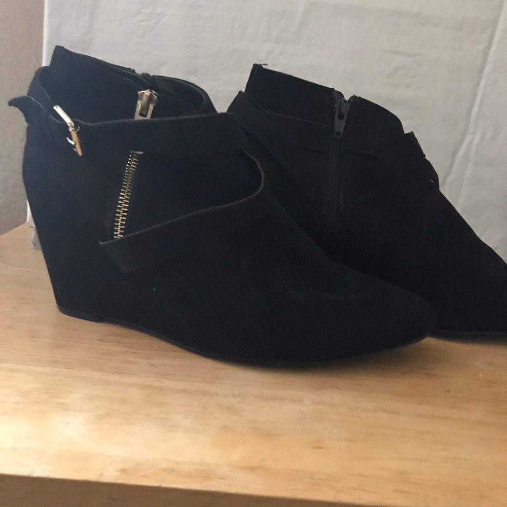 Black heels